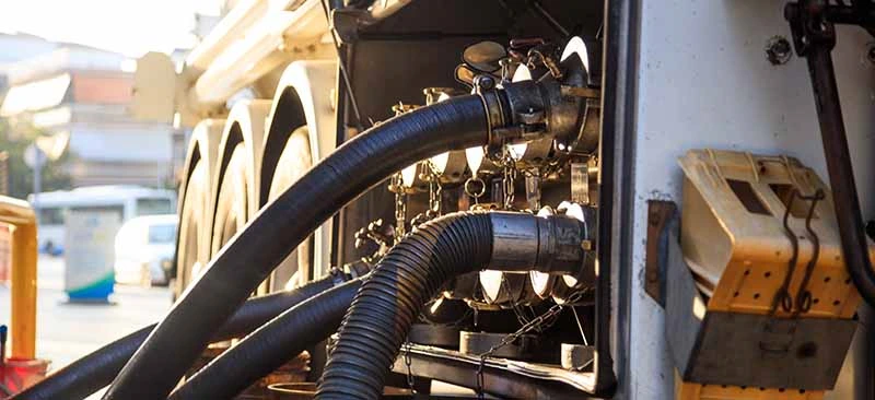 petroleum hoses in oilfield operations