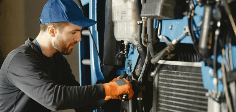 visual and physical checks of hydraulic hose